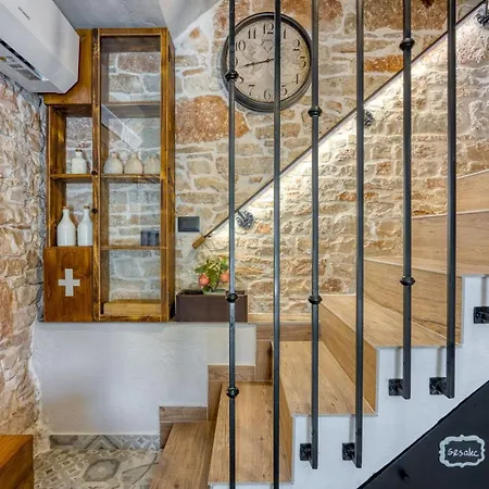 Petra Istria Villa Gajana